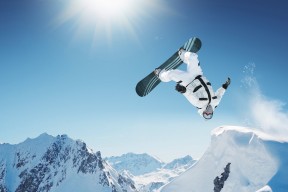 开云体育世界杯-皮克之夜，当个人英雄主义撕碎总决赛的精密防线