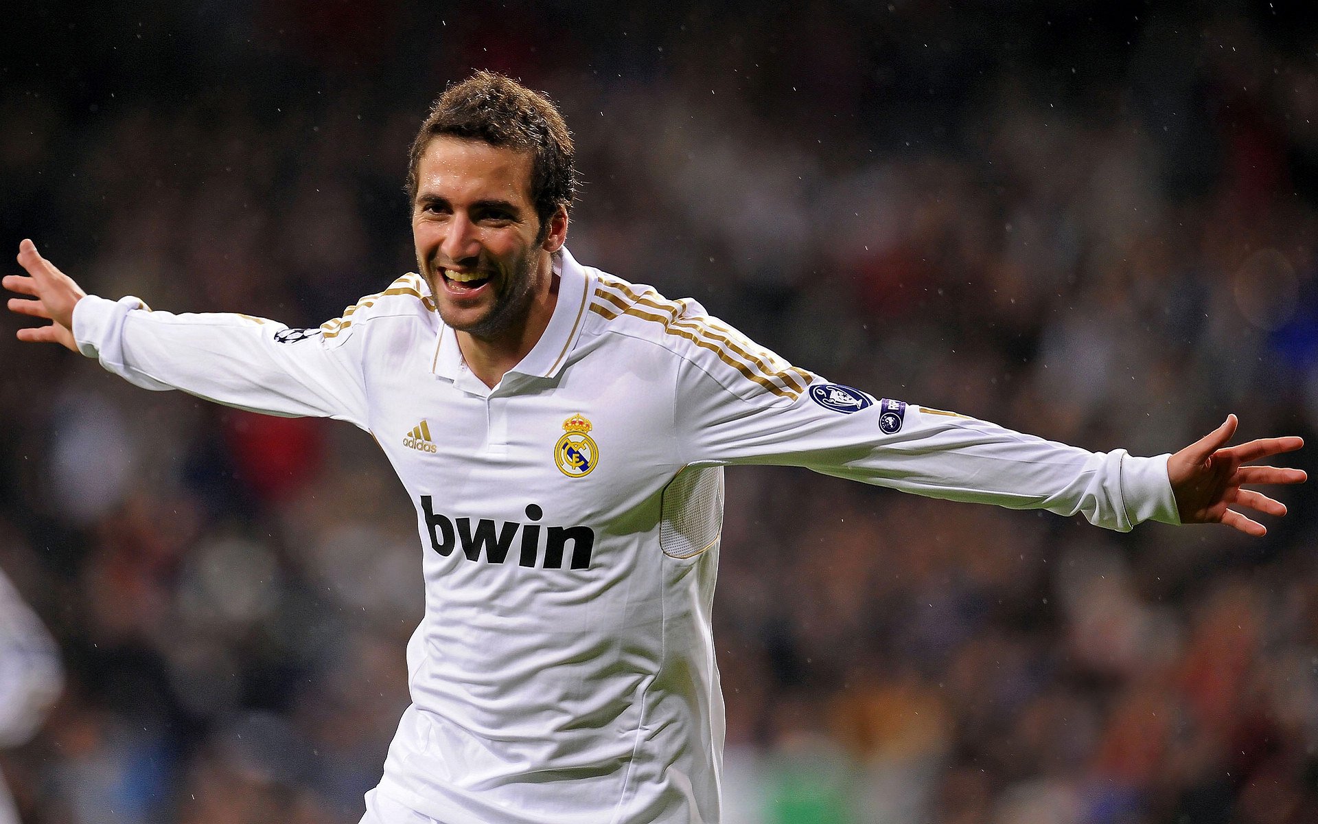 迪巴拉爆发，喀麦隆掀翻勒沃库森，足球世界边缘力量的觉醒