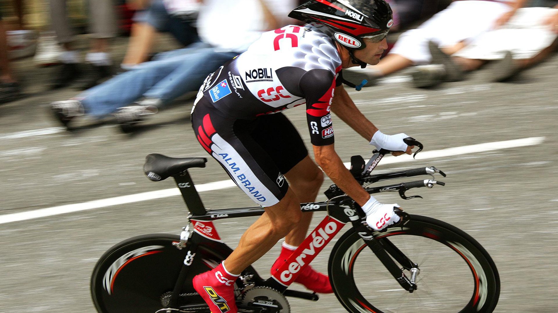 山西队翻盘马刺,米切尔西甲德比封神,体育无疆界,梦想共此声