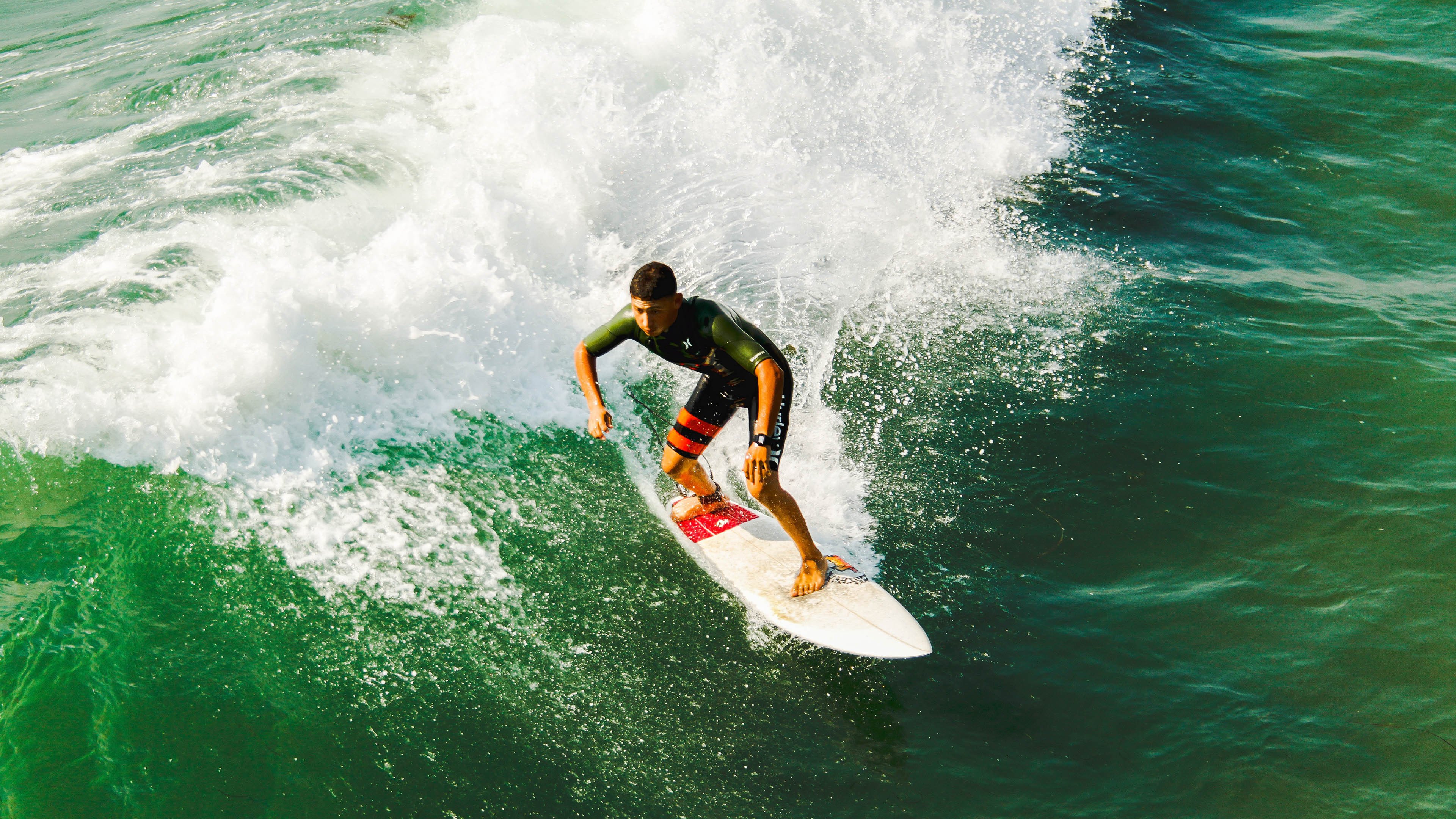 西甲国家德比焦点战,足球场上的牙买加一波带走伊朗式逆转